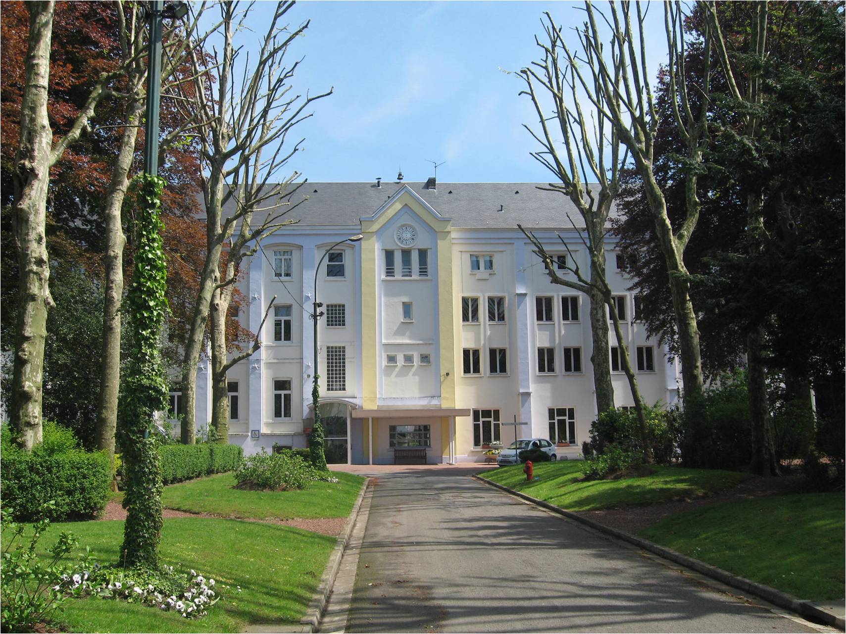 Façade de l’Institut de Réhabilitation de la Parole et de l’Audition (IRPA)